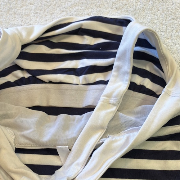 Gap Fit striped top - Picture 3 of 6